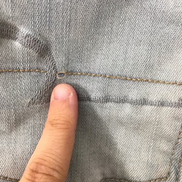 American Eagle Hi-Rise Shortie Shorts Light Wash - Picture 3 of 7